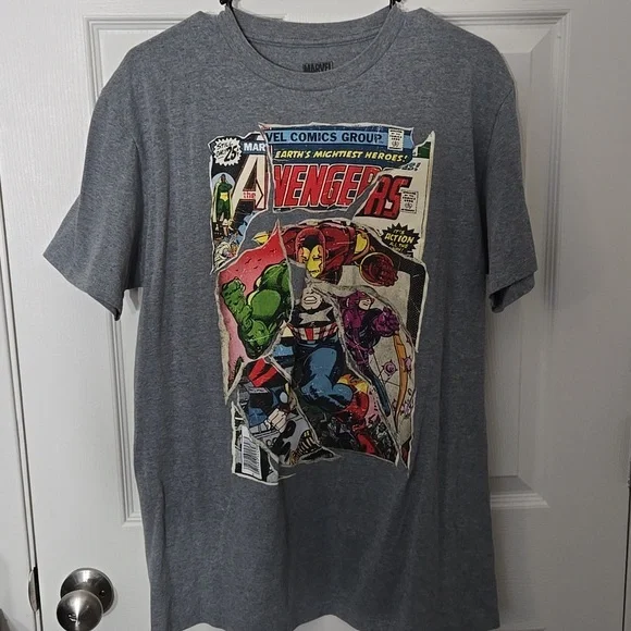 Marvel Avengers Comic Print T-shirt - Picture 1 of 4